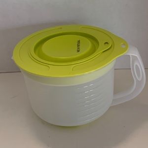 Tupperware Splatter Proof Bowl NWOT